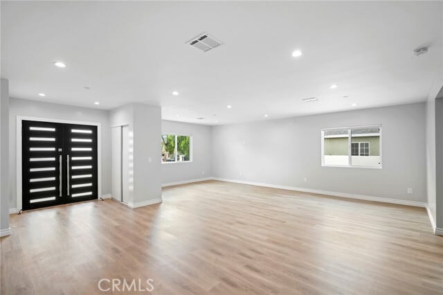 Building Photo - 8025 Bellingham Ave