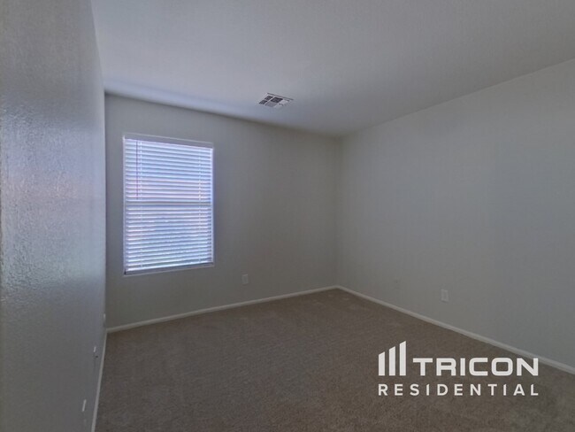 Building Photo - 21308 Howell Dr