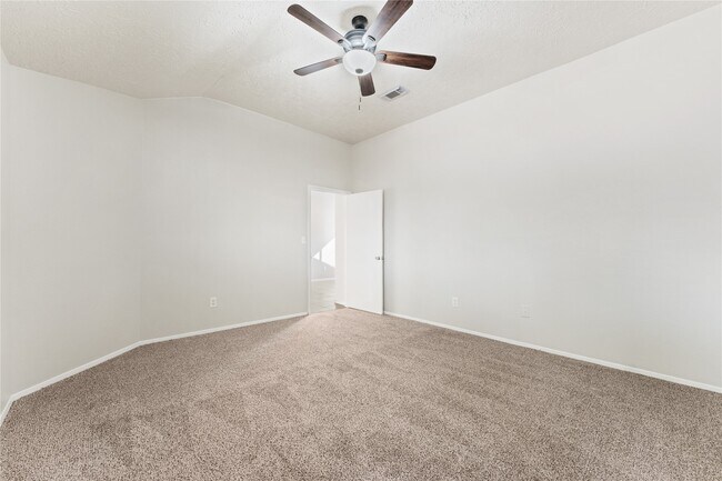 Building Photo - 10746 Staghill Dr