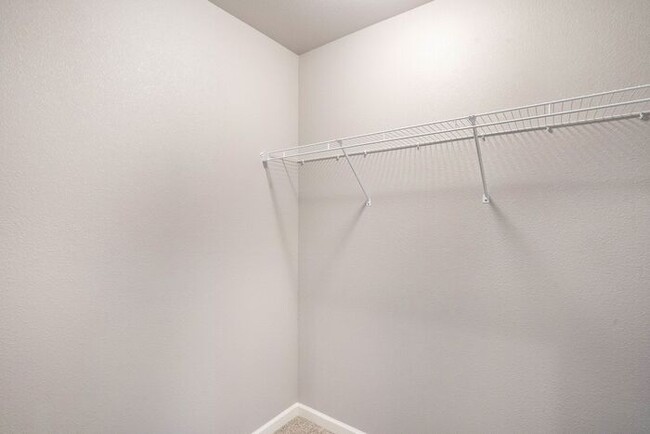 Building Photo - 3723 Pristine Ave