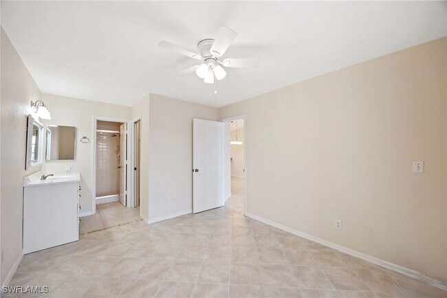 Building Photo - 1015 Mainsail Dr