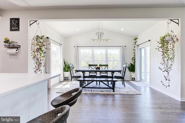 Building Photo - 41355 Tarragon Leaf Dr