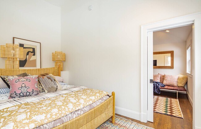 Building Photo - 41 Deep Woods Ln