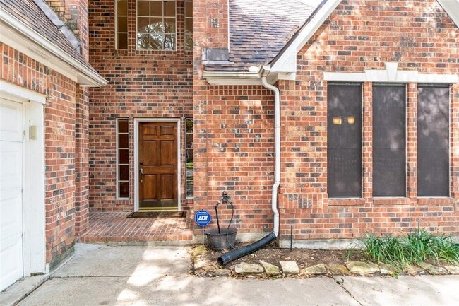 Building Photo - 13310 Misty Mill Dr