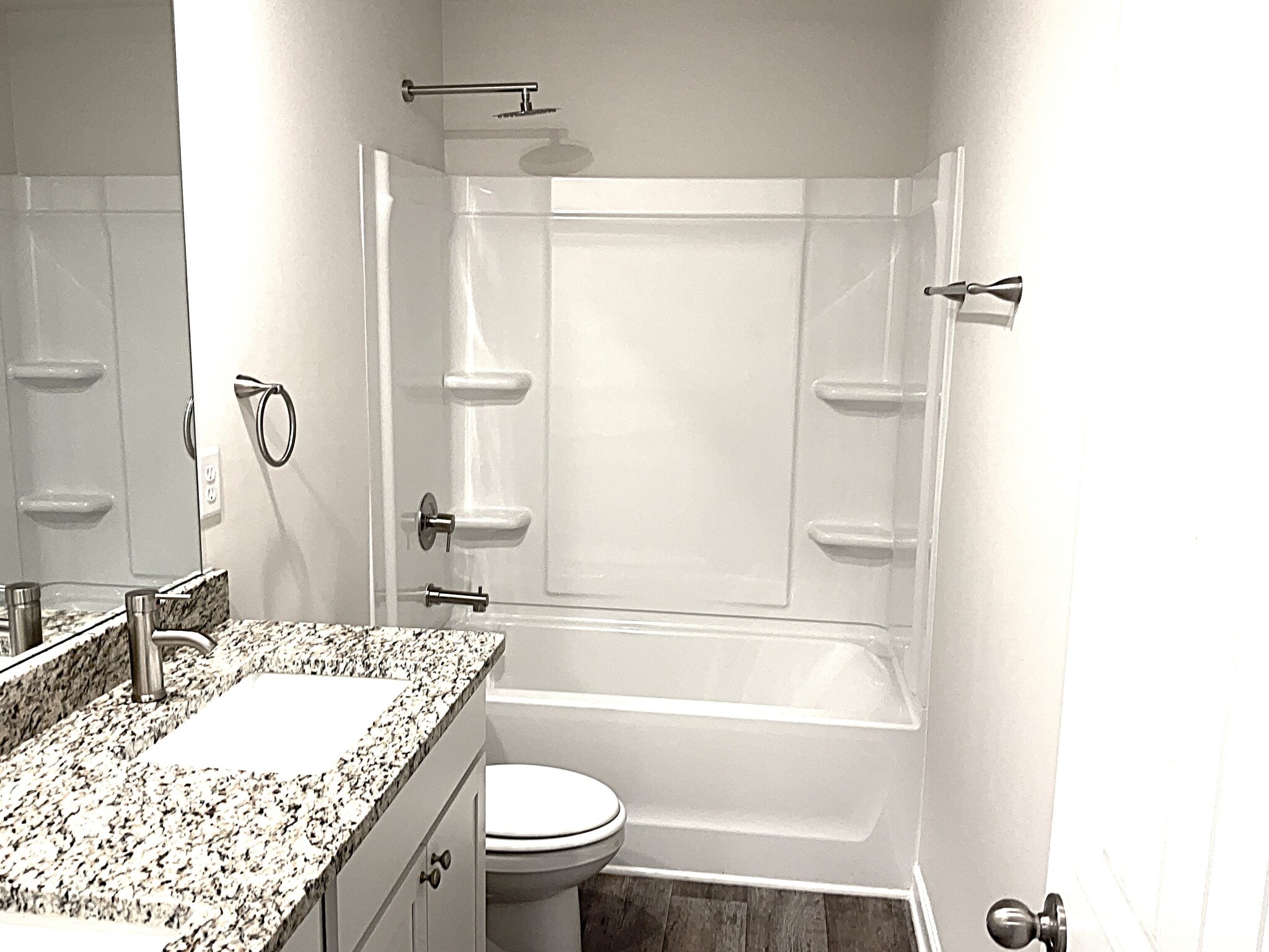 Building Photo - 3160 Emberly Dr