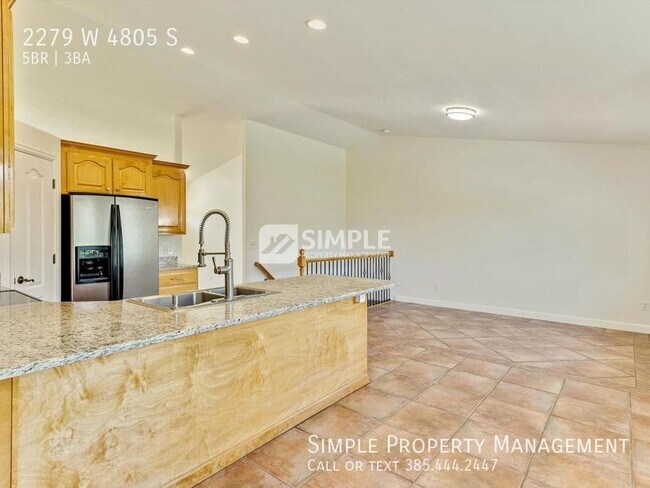 Building Photo - Newly remodeled home in Taylorsville!