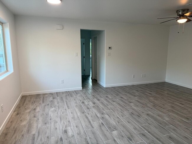 Building Photo - 279 S Avenue A