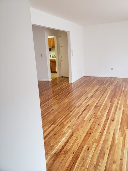 Building Photo - 2467 NJ-10