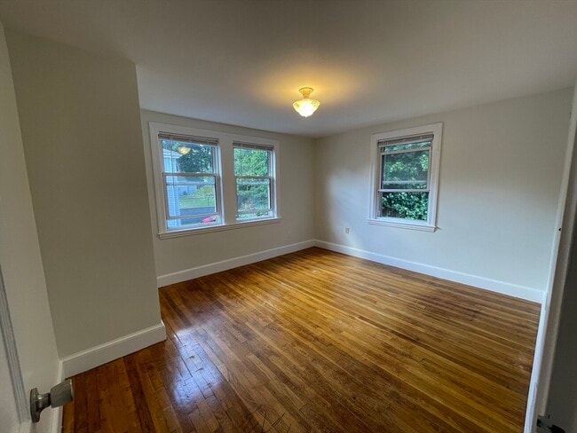 Building Photo - 36 Barstow St