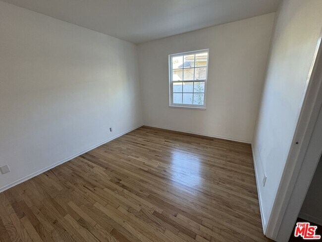 Building Photo - 12689 Stanwood Dr