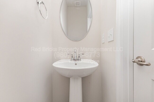 Building Photo - 1939 Stallings Rd