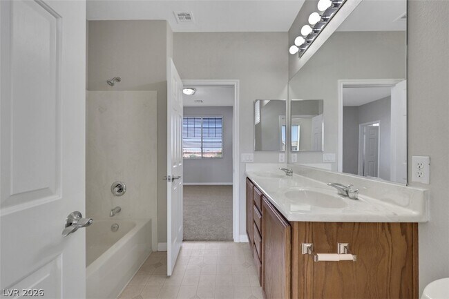 Building Photo - 7987 Home Light St