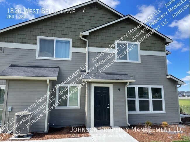Building Photo - 1820 W Bella Ln