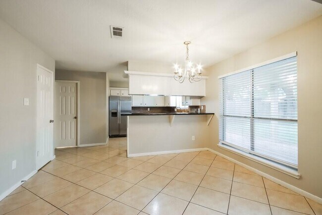 Building Photo - 11906 Swan Creek Dr