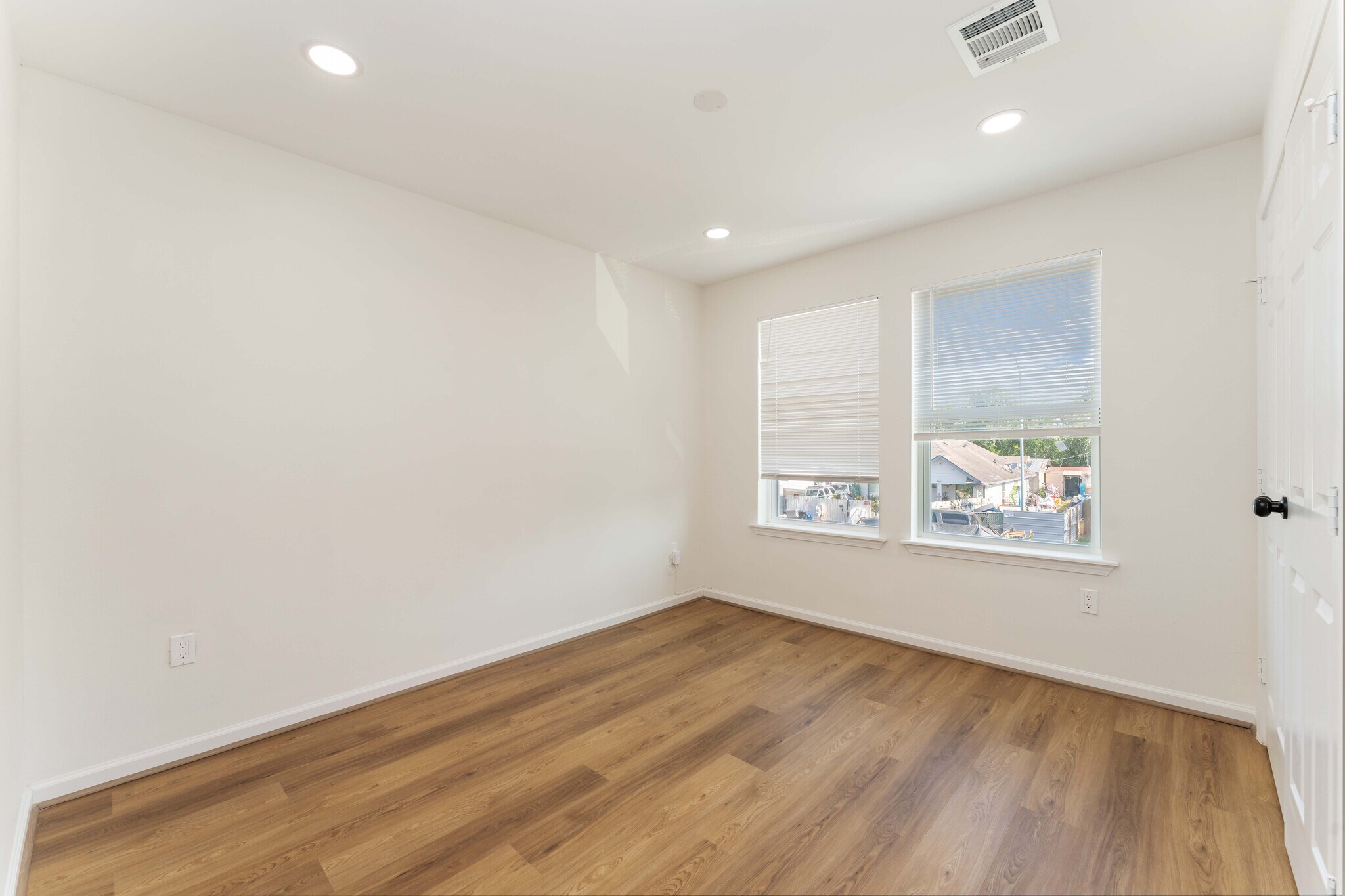 Building Photo - 9915 Porto Rico Rd