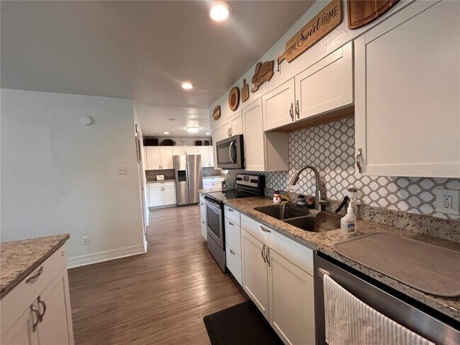 Building Photo - 16633 NW 173rd Terrace