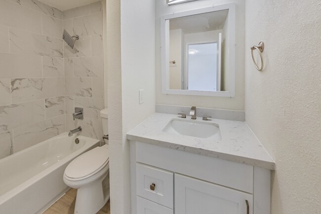 Floorplan - Laurel Haus