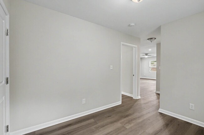 Building Photo - 6324 Grimes Ave