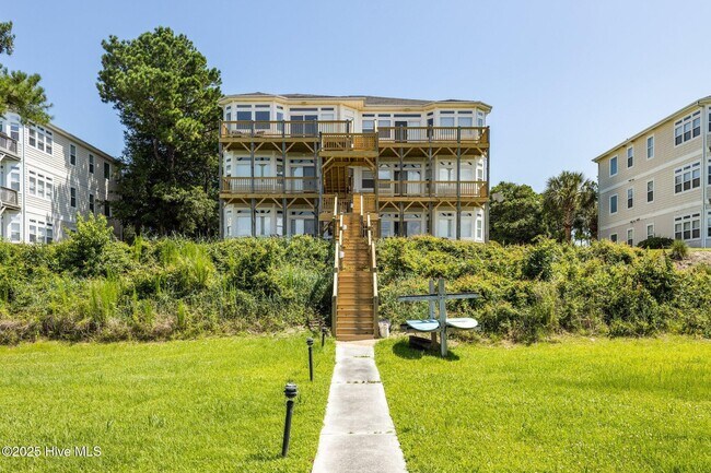 Building Photo - 8632 Sound Dr