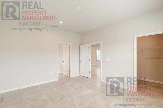 Building Photo - 4535 Arden Wy