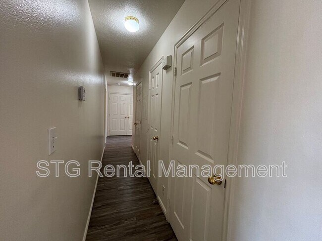 Building Photo - 154 E 100 N
