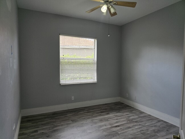 Building Photo - 1028 Port Orange Ct