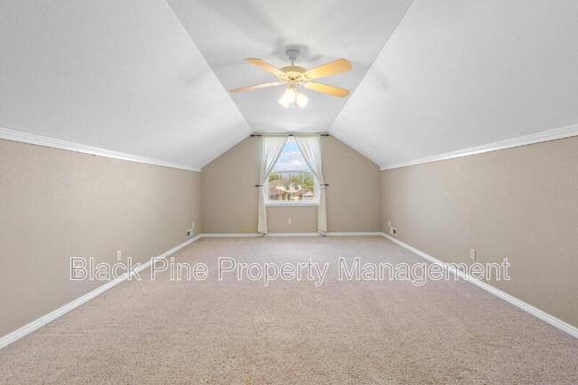 Building Photo - 4017 E Winterberry Dr