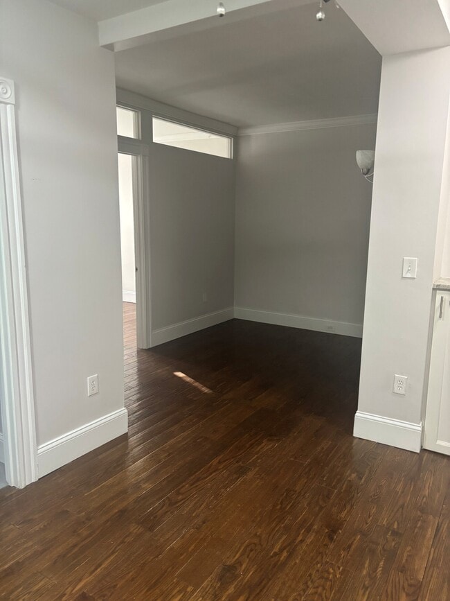 Building Photo - 91 Westland Ave