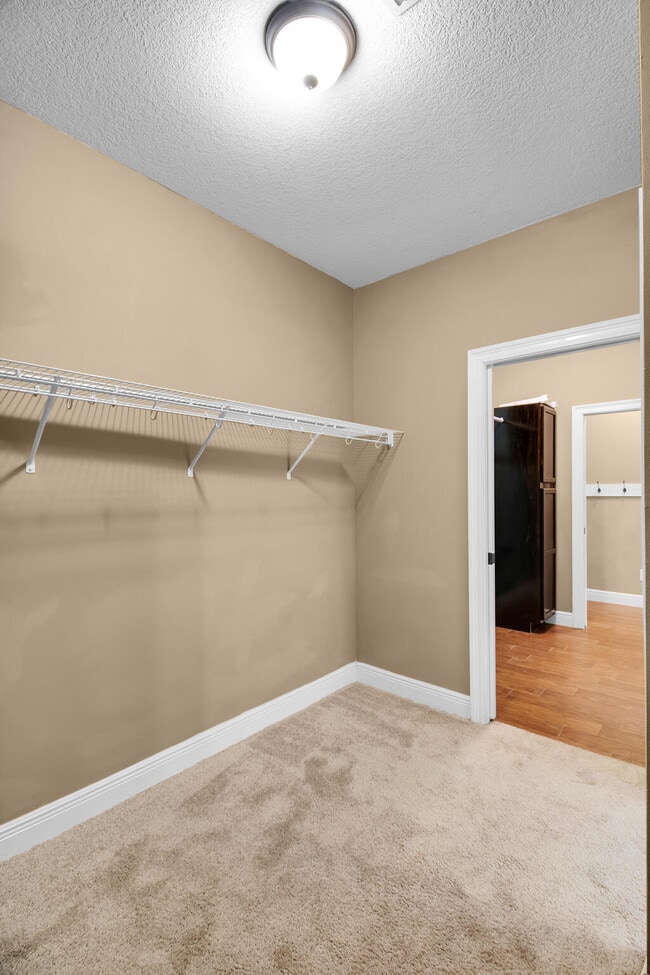 Building Photo - 6791 Flintwood St