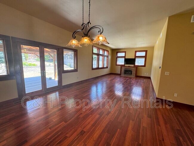 Building Photo - 4045 Audubon Way