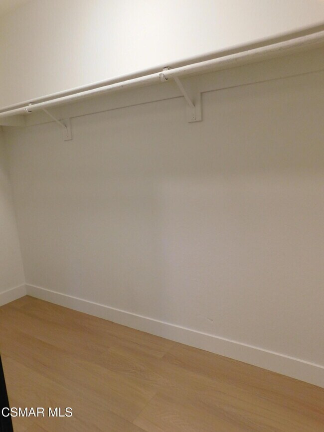 Building Photo - 30024 Quail Run Dr