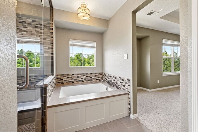 Building Photo - 14141 Fairwind Ln