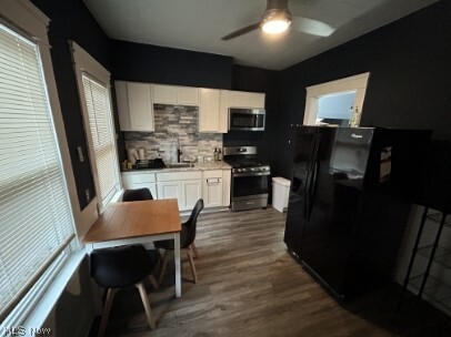 Building Photo - 1955 E 120th St