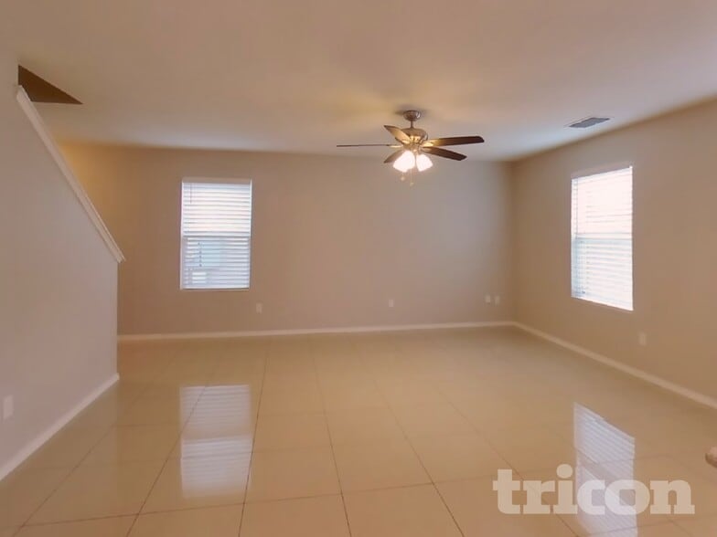 Building Photo - 10718 Castello Cyn