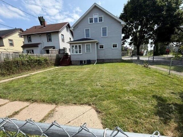 Building Photo - 144 Devon Rd