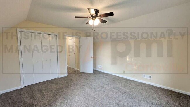 Building Photo - 3388 Oak Park Dr