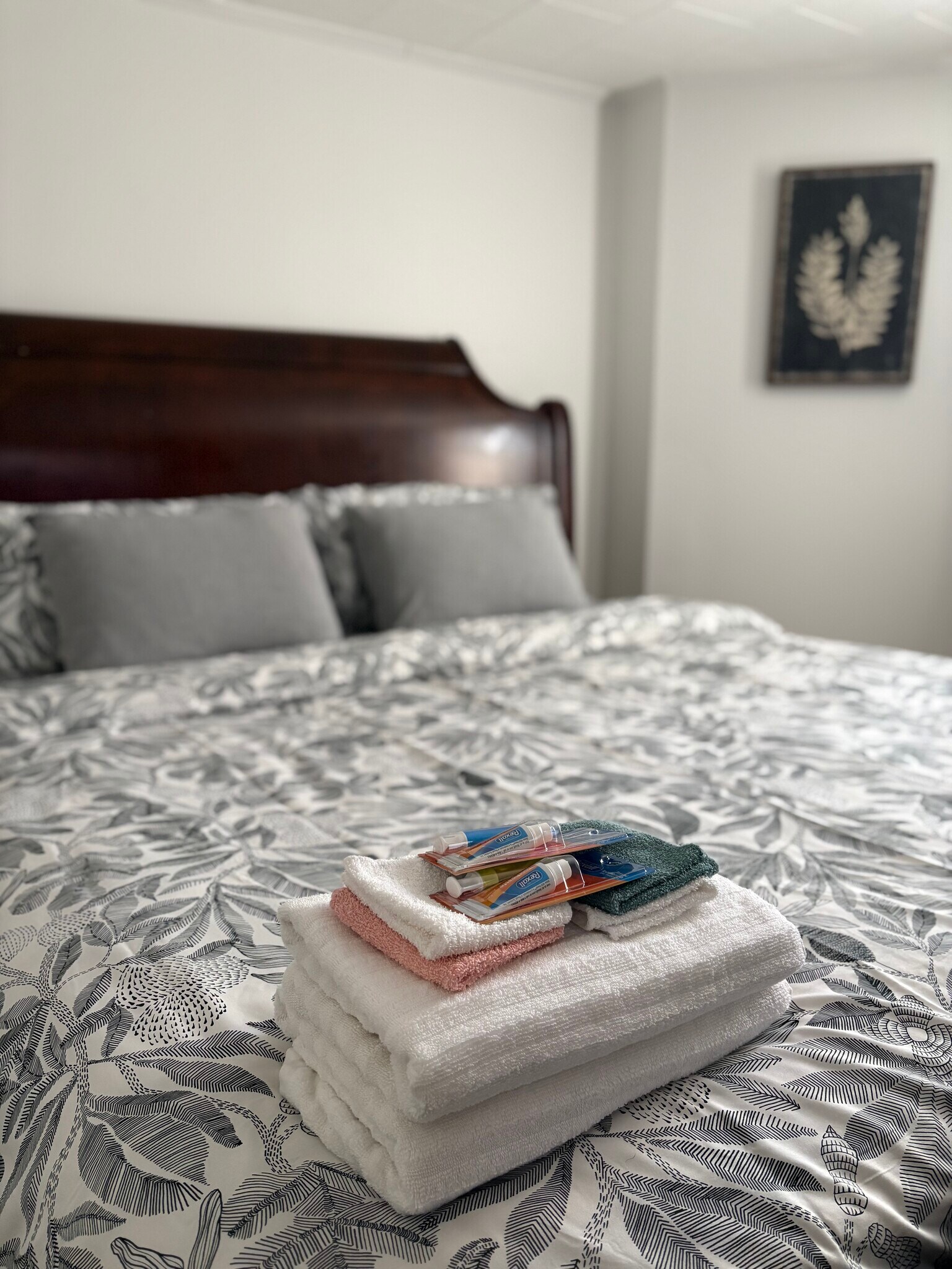 Building Photo - 313 Hixson Ave