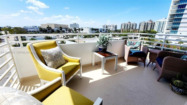 Building Photo - 888 Intracoastal Dr