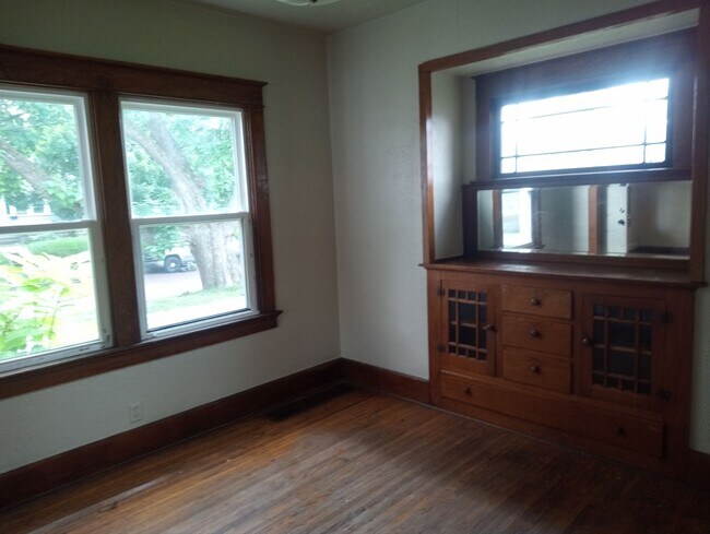 Building Photo - 1525 Kelsey Ave