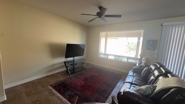 Building Photo - Sunland Springs Village