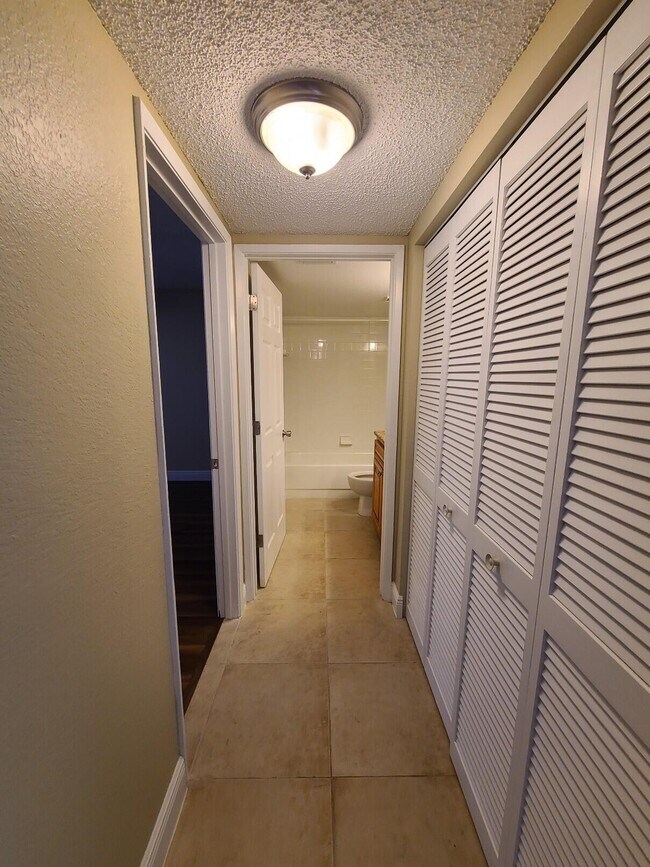 Building Photo - 1640 Windorah Way