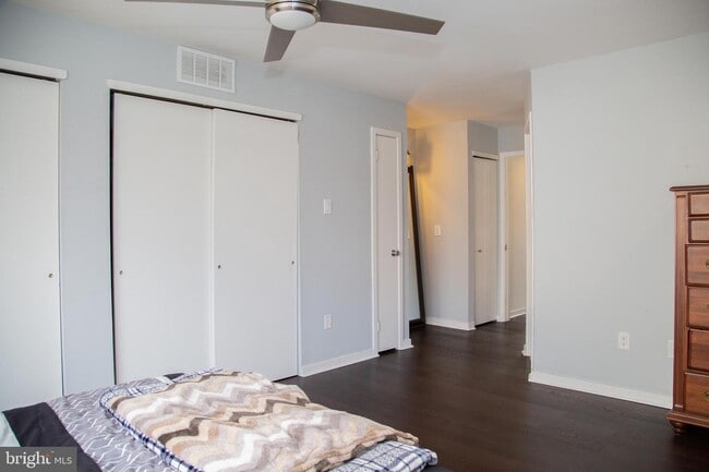 Building Photo - 828 Chanticleer