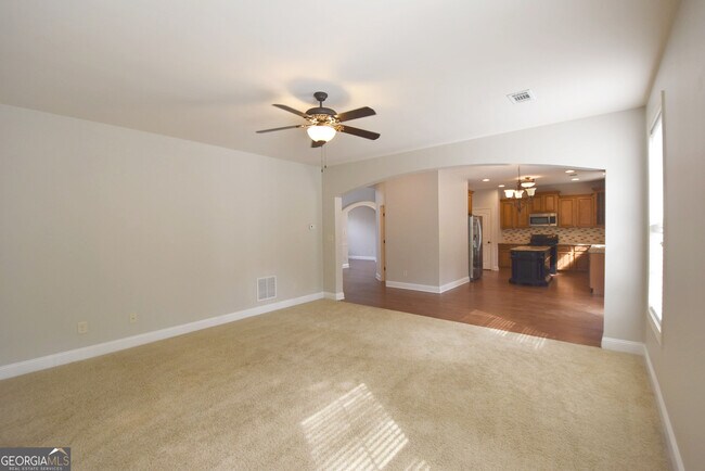 Building Photo - 606 Blackburn Ln