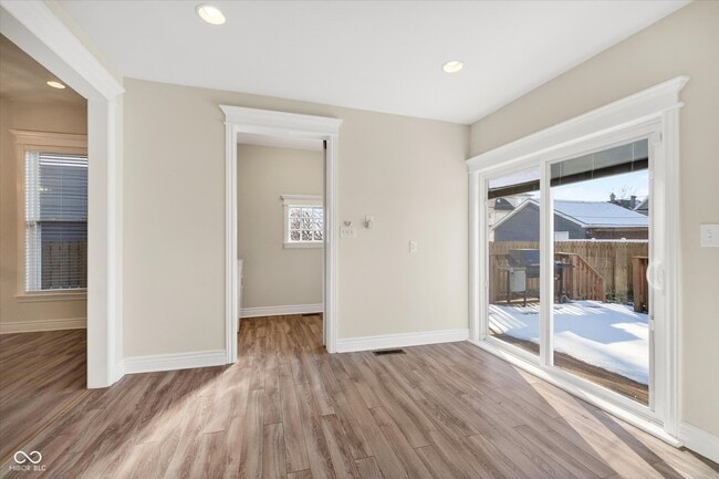 Building Photo - 916 Dawson St