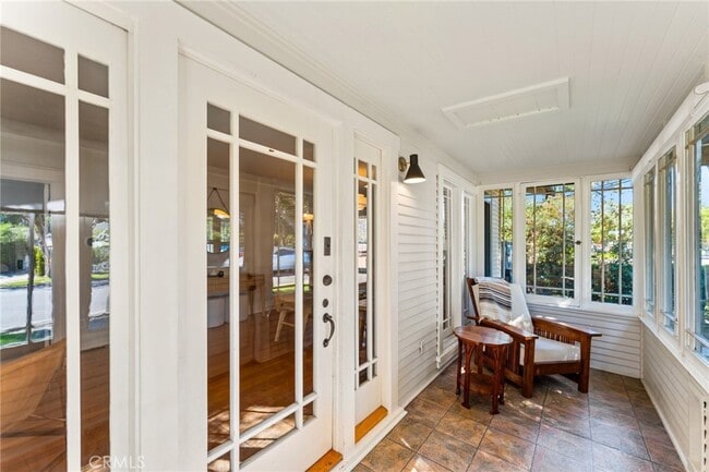 Building Photo - 218 S Center St