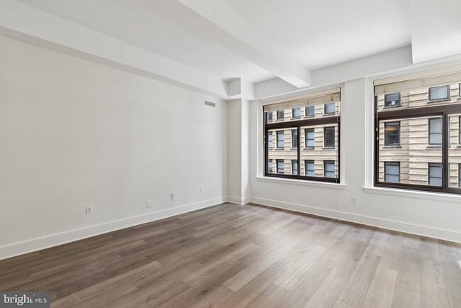 Building Photo - 1500 Chestnut St