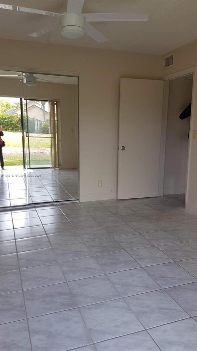 Building Photo - 11386 Royal Palm Blvd