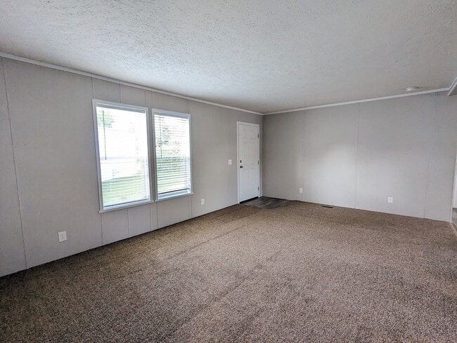 Building Photo - 151 Beech