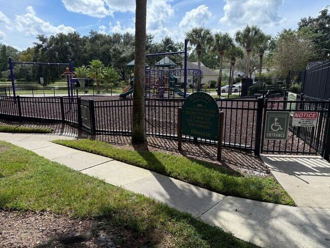 Building Photo - Welcome to Tanner Crossings.  Luxury Living, Smart Home!