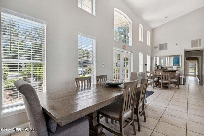 Building Photo - 10200 Belle Rive Blvd